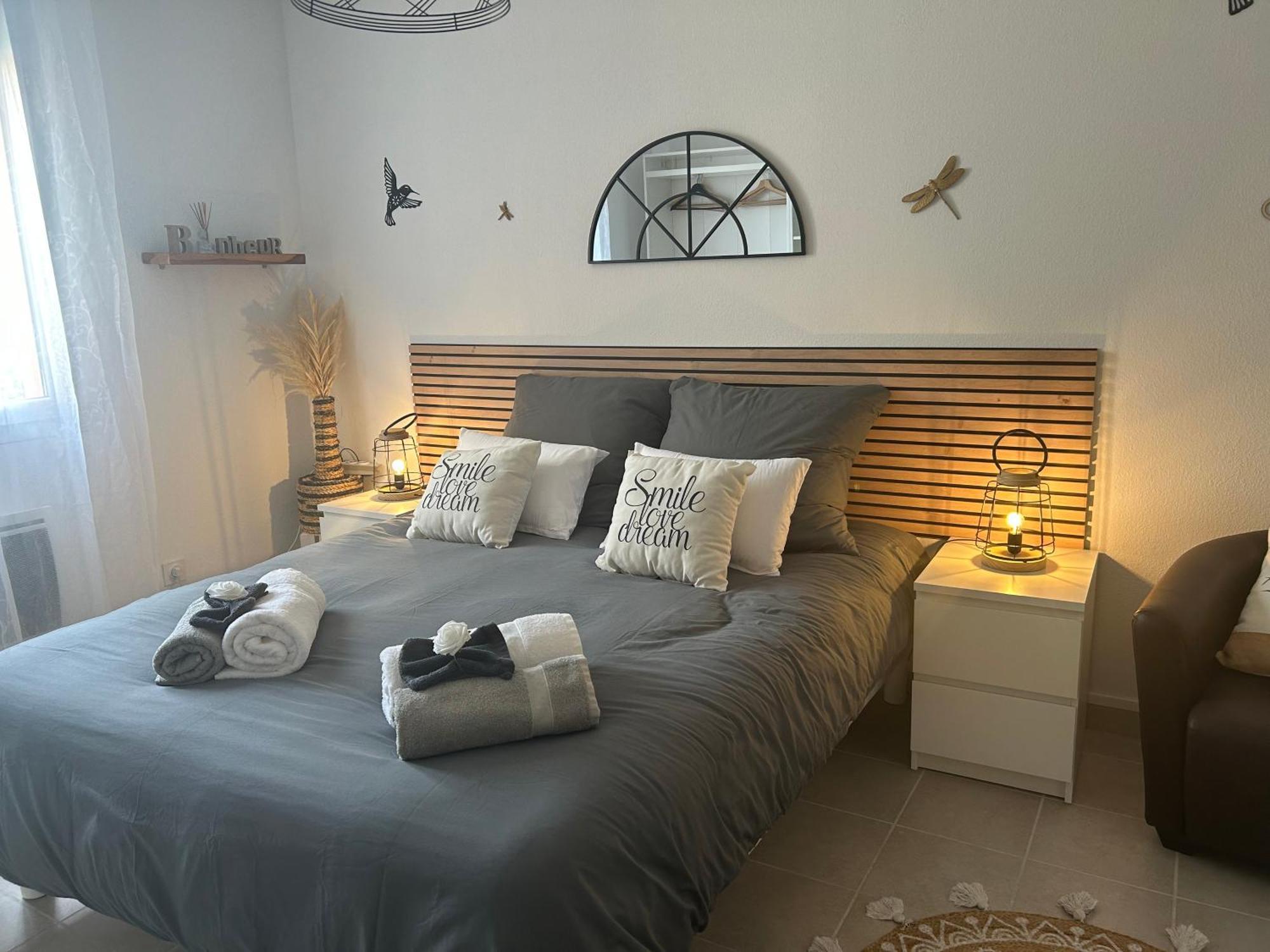 Eden En Luberon Appartement Roussillon en Isere Buitenkant foto